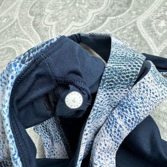 Womens Lululemon Invigorate Bra - Picture 6 of 6